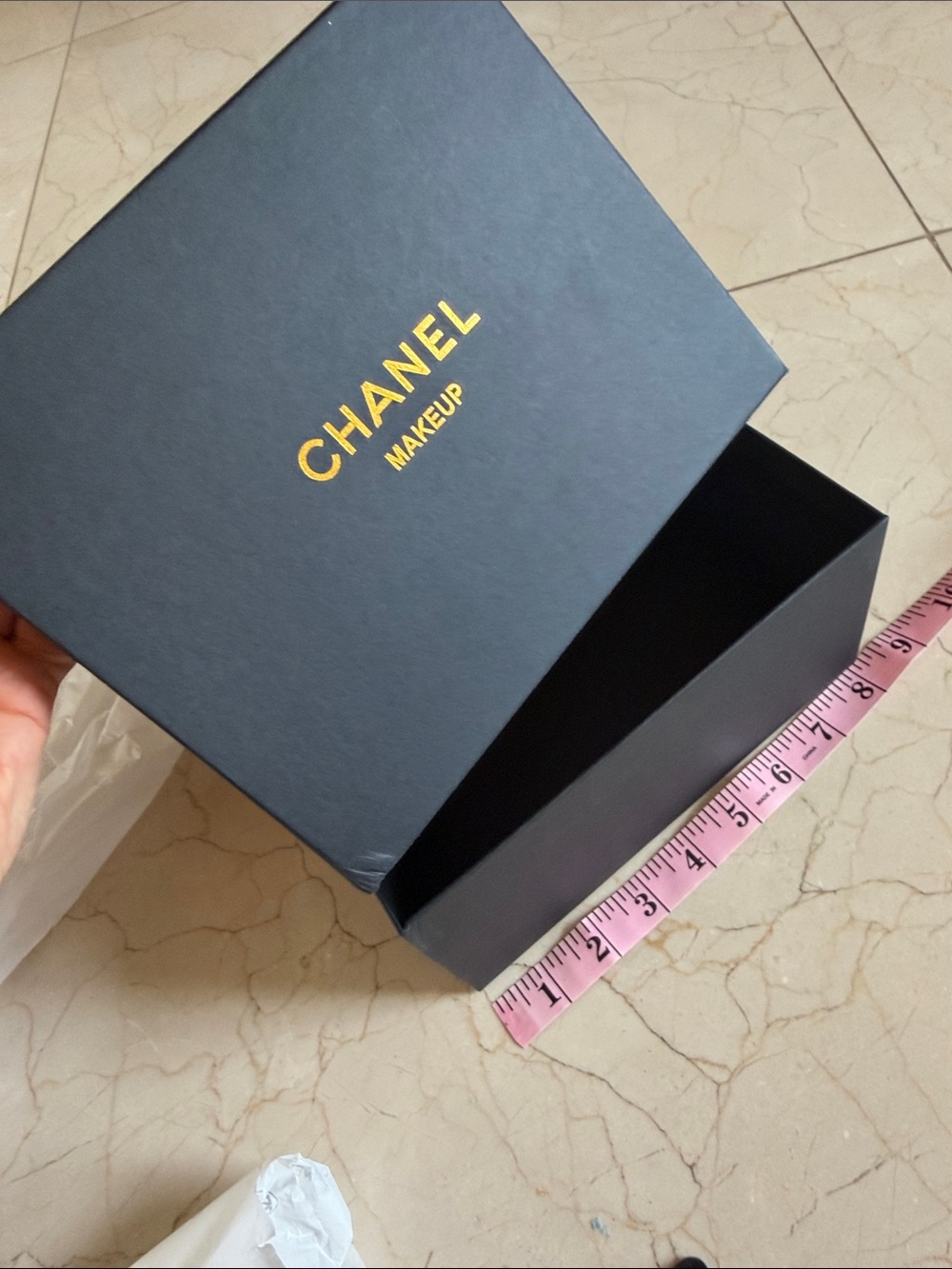 CHANEL compact mirror portable Black Embossed Leather Card Sleeve in box - Picture 9 of 12